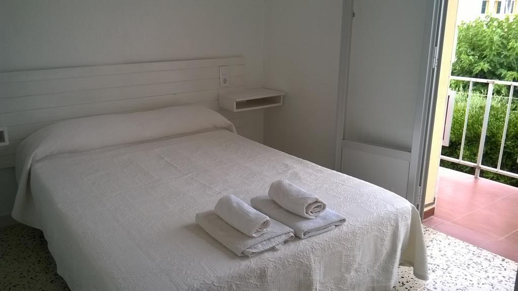 Hostal Paris Ciutadella Ciutadella  Cameră foto