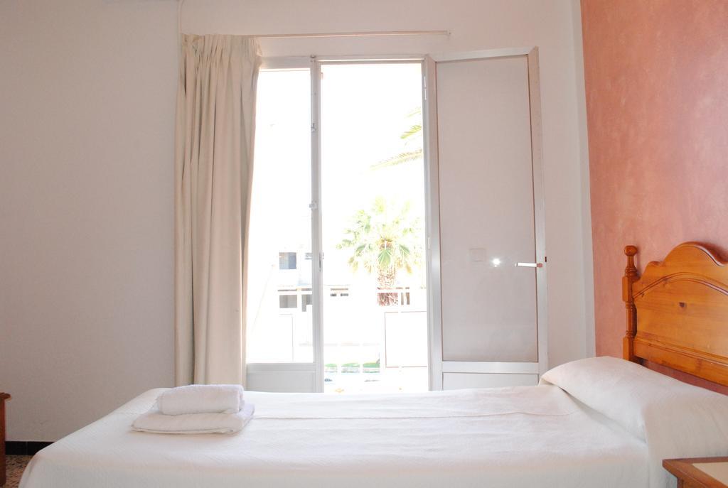 Hostal Paris Ciutadella Ciutadella  Cameră foto